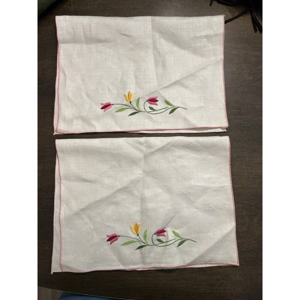 Pair Of Linen Napkins Floral Vine Design Embroidered Pink Edge Cottagecore